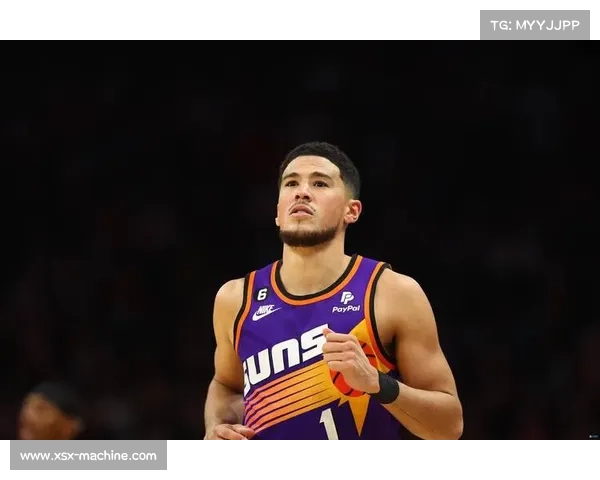 布克如何凭借比赛节奏与控场能力引领球队攻防转换并取得胜利